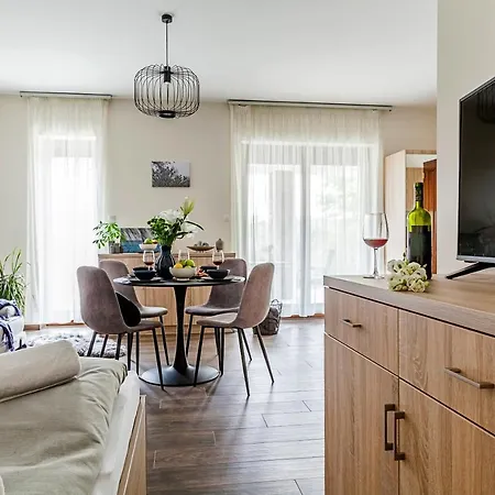 Pilger Apartment *